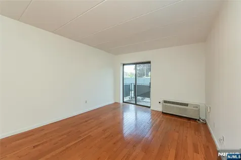 5 Linden Street Hackensack NJ 07601