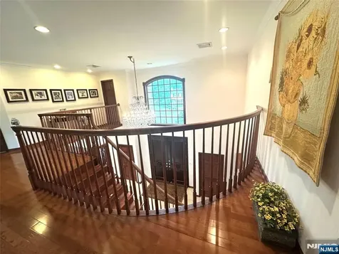 604 Grandview Terrace Franklin Lakes NJ 07417
