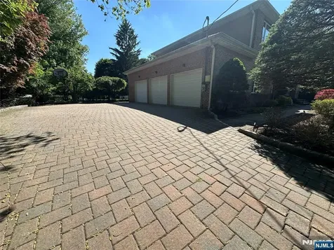 604 Grandview Terrace Franklin Lakes NJ 07417