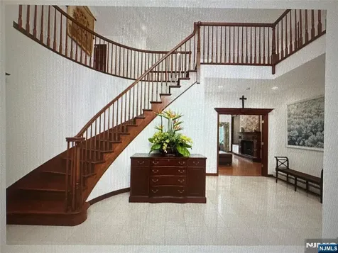 604 Grandview Terrace Franklin Lakes NJ 07417