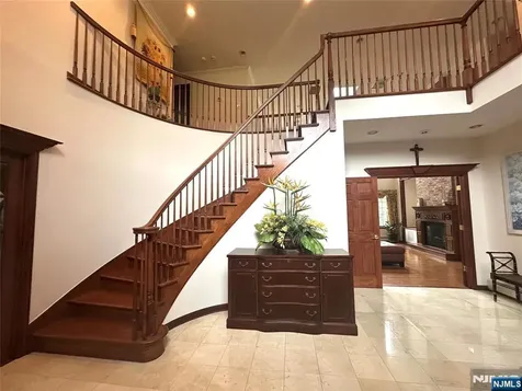 604 Grandview Terrace Franklin Lakes NJ 07417