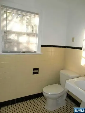 235 Walton Street Englewood NJ 07631