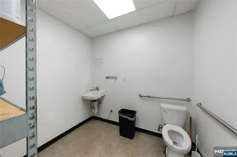 370-376 Adams Street Newark NJ 07114