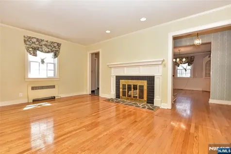 161 Wyckoff Avenue Wyckoff NJ 07481