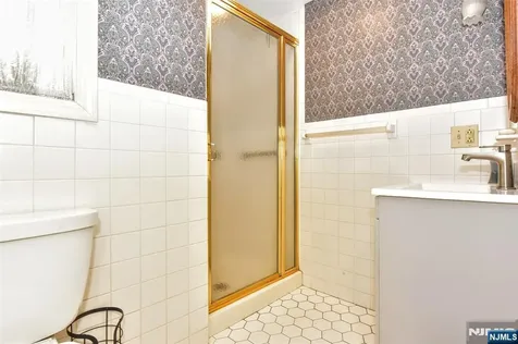 161 Wyckoff Avenue Wyckoff NJ 07481