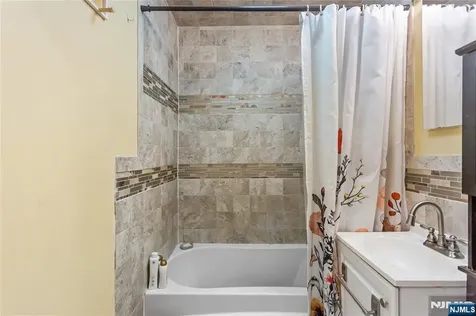 34 Decker Road Wanaque NJ 07420