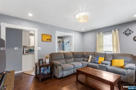34 Decker Road Wanaque NJ 07420