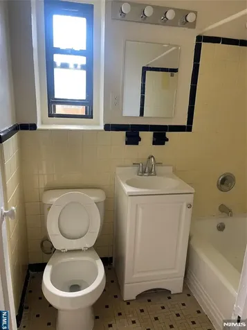 2329-2339 Hudson Terrace Fort Lee NJ 07024