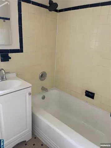 2329-2339 Hudson Terrace Fort Lee NJ 07024