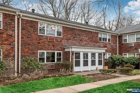 121 Regency Park Ramsey NJ 07446