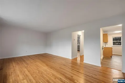 121 Regency Park Ramsey NJ 07446