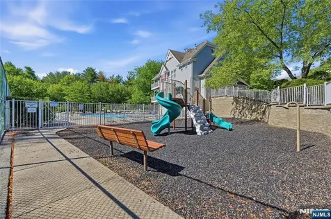 5301 Tudor Drive Pequannock Township NJ 07444