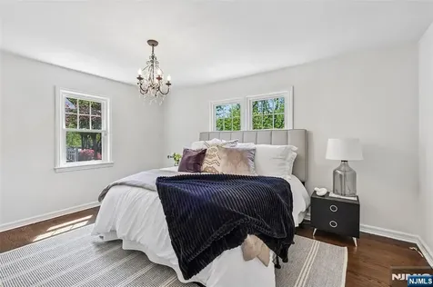 571 Laurel Road Ridgewood NJ 07450