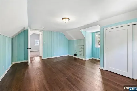 571 Laurel Road Ridgewood NJ 07450