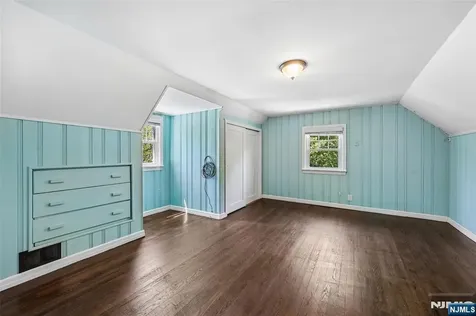 571 Laurel Road Ridgewood NJ 07450