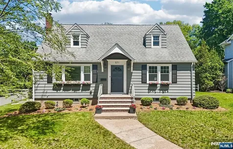 571 Laurel Road Ridgewood NJ 07450
