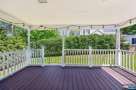 571 Laurel Road Ridgewood NJ 07450