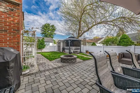 153 Howard Avenue Rochelle Park NJ 07662