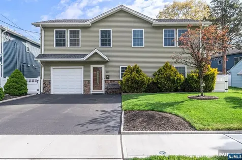 153 Howard Avenue Rochelle Park NJ 07662