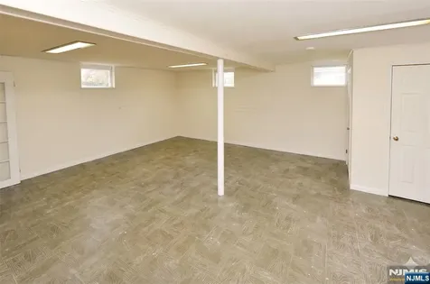 50 Dean Street Glen Rock NJ 07452