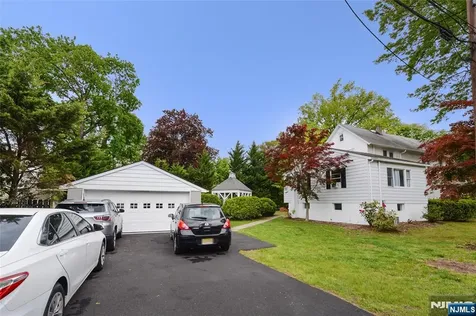 50 Dean Street Glen Rock NJ 07452