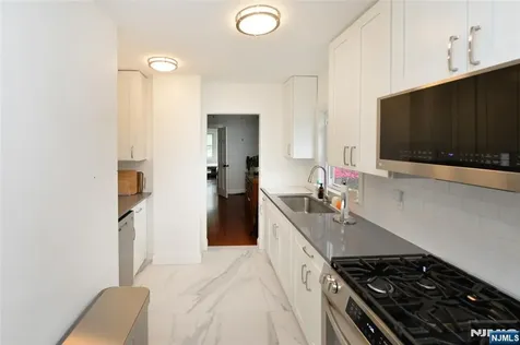 50 Dean Street Glen Rock NJ 07452