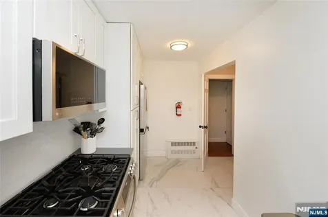 50 Dean Street Glen Rock NJ 07452