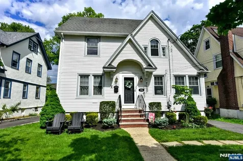 354 Demarest Avenue Oradell NJ 07649