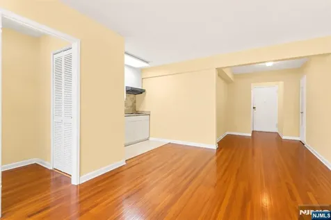 2160 Center Avenue Fort Lee NJ 07024