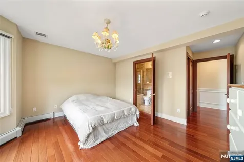 15 Harvard Street Closter NJ 07624