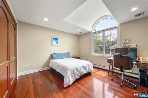 15 Harvard Street Closter NJ 07624