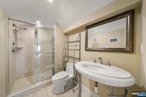 15 Harvard Street Closter NJ 07624