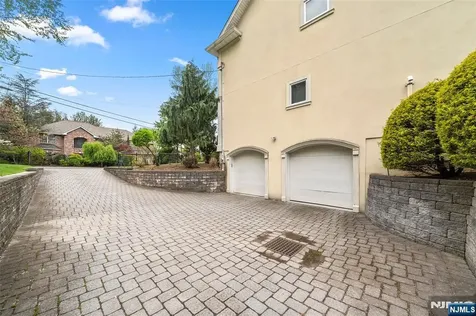 15 Harvard Street Closter NJ 07624