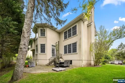 15 Harvard Street Closter NJ 07624