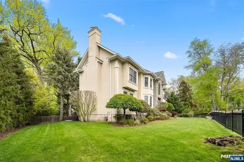 15 Harvard Street Closter NJ 07624