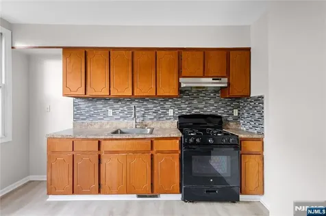 140 7th Street Paterson NJ 07522