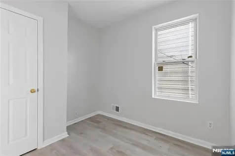 140 7th Street Paterson NJ 07522