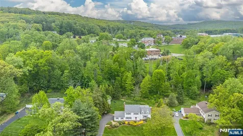 23 Pepperidge Road Morris Township NJ 07960