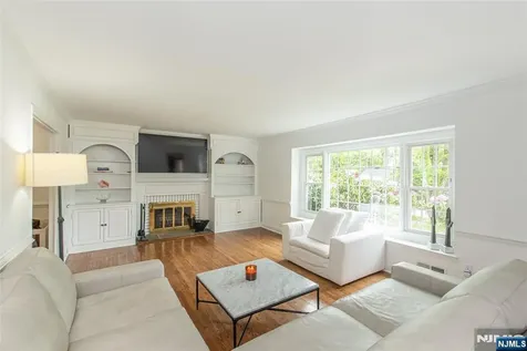 23 Pepperidge Road Morris Township NJ 07960
