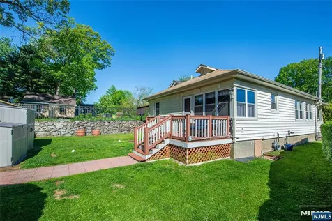 42 Main Beach Road Ringwood NJ 07456