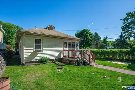 42 Main Beach Road Ringwood NJ 07456