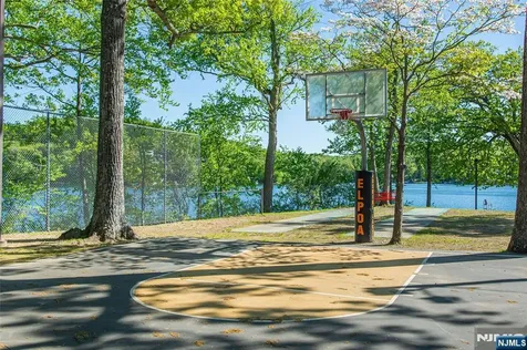 42 Main Beach Road Ringwood NJ 07456
