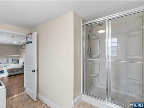 8 Madoc Trail Jefferson Township NJ 07438