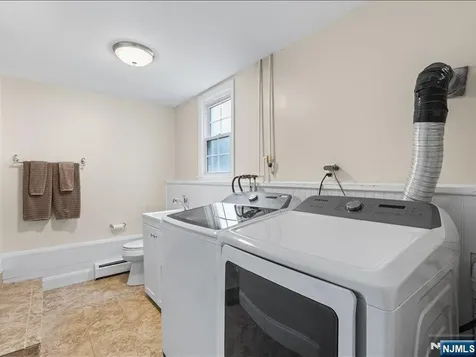 8 Madoc Trail Jefferson Township NJ 07438