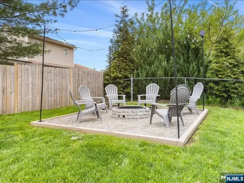 8 Madoc Trail Jefferson Township NJ 07438