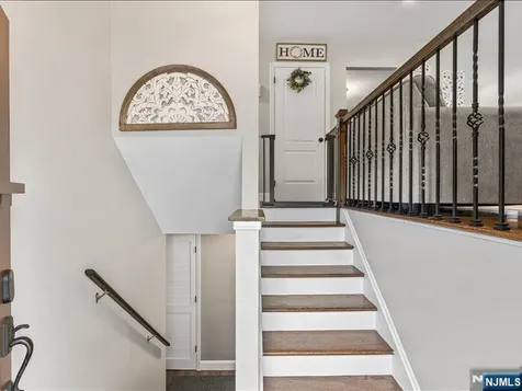 8 Madoc Trail Jefferson Township NJ 07438