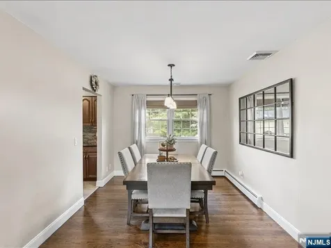 8 Madoc Trail Jefferson Township NJ 07438