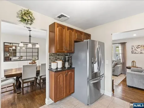 8 Madoc Trail Jefferson Township NJ 07438