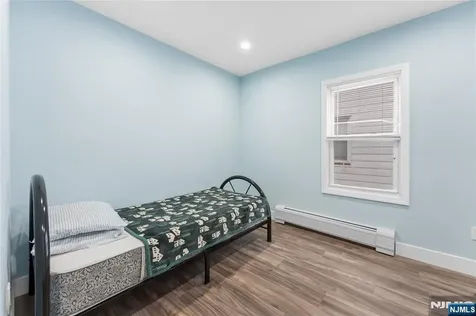 147 Clinton Avenue Clifton NJ 07011