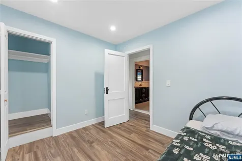147 Clinton Avenue Clifton NJ 07011